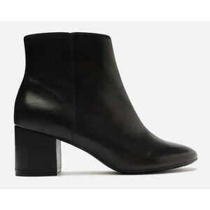 Arezzo Rosi Black‎ Leather Bootie Leather BRA Size 37, US Size 8, EU 39